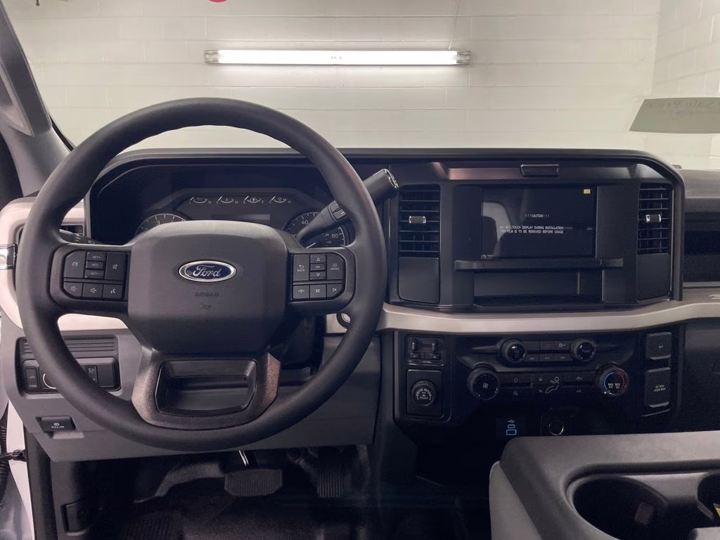 2026 OXFORD WHITE Ford Super Duty F-250 SRW XL RWD Truck