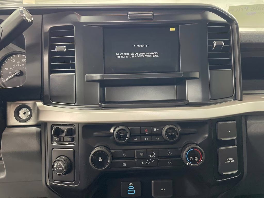 2026 OXFORD WHITE Ford Super Duty F-250 SRW XL RWD Truck