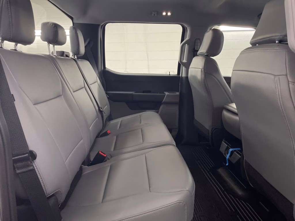 2026 OXFORD WHITE Ford Super Duty F-250 SRW XL RWD Truck