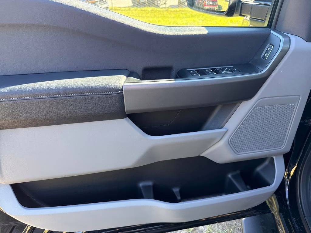 2026 AGATE BLACK Ford Super Duty F-250 SRW STX 4X4 Truck