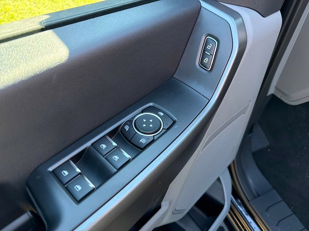 2026 AGATE BLACK Ford Super Duty F-250 SRW STX 4X4 Truck