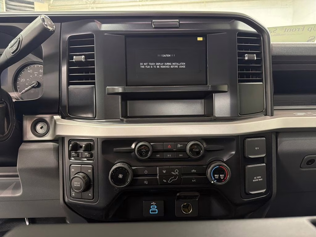 2026 Oxford White Ford Super Duty F-250 SRW XL 4X4 Truck