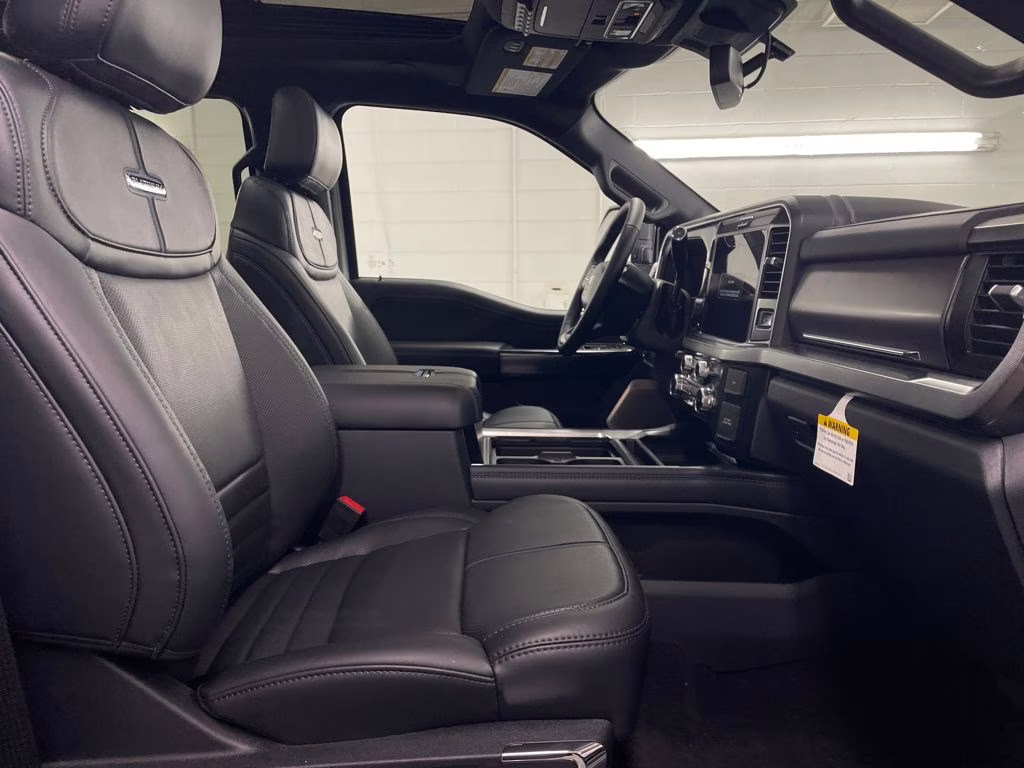 2026 AVALANCHE Ford Super Duty F-250 SRW Platinum 4X4 Truck