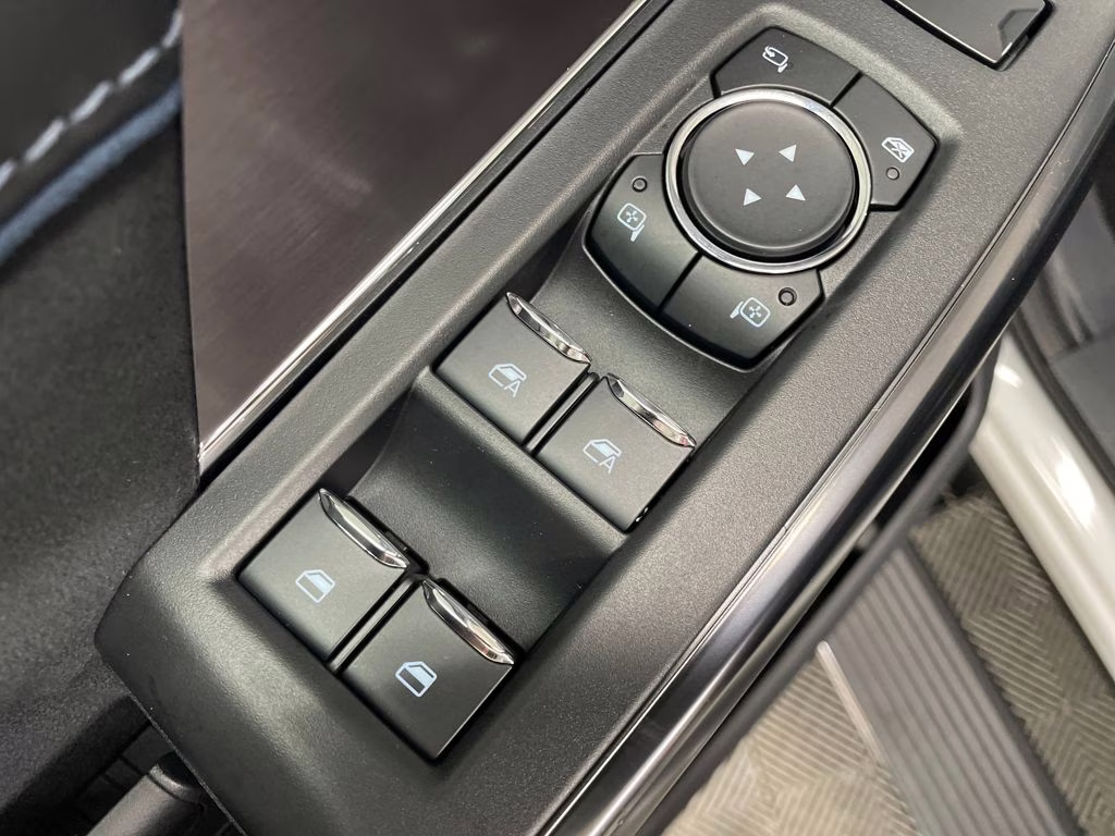 2026 STAR WHITE Ford Super Duty F-250 SRW Platinum 4X4 Truck