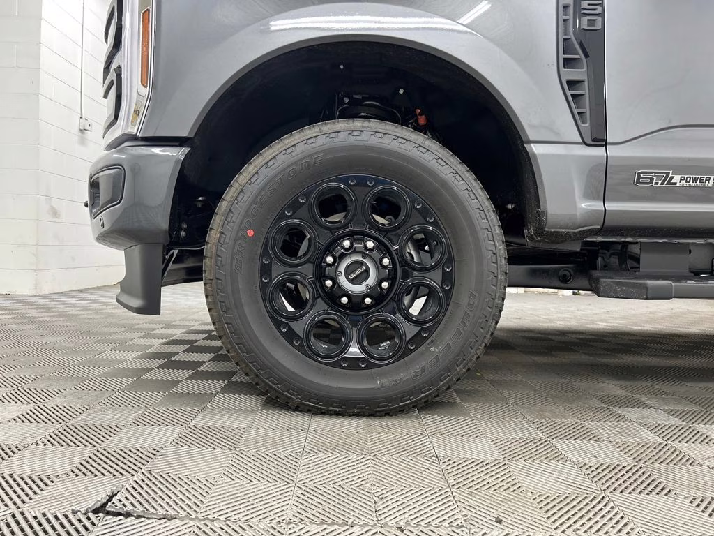 2026 CARBONIZED GRAY Ford Super Duty F-250 SRW Lariat 4X4 Truck