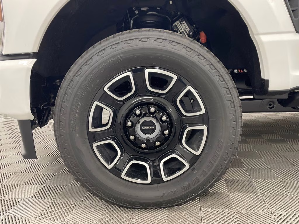 2026 STAR WHITE Ford Super Duty F-350 SRW Platinum 4X4 Truck