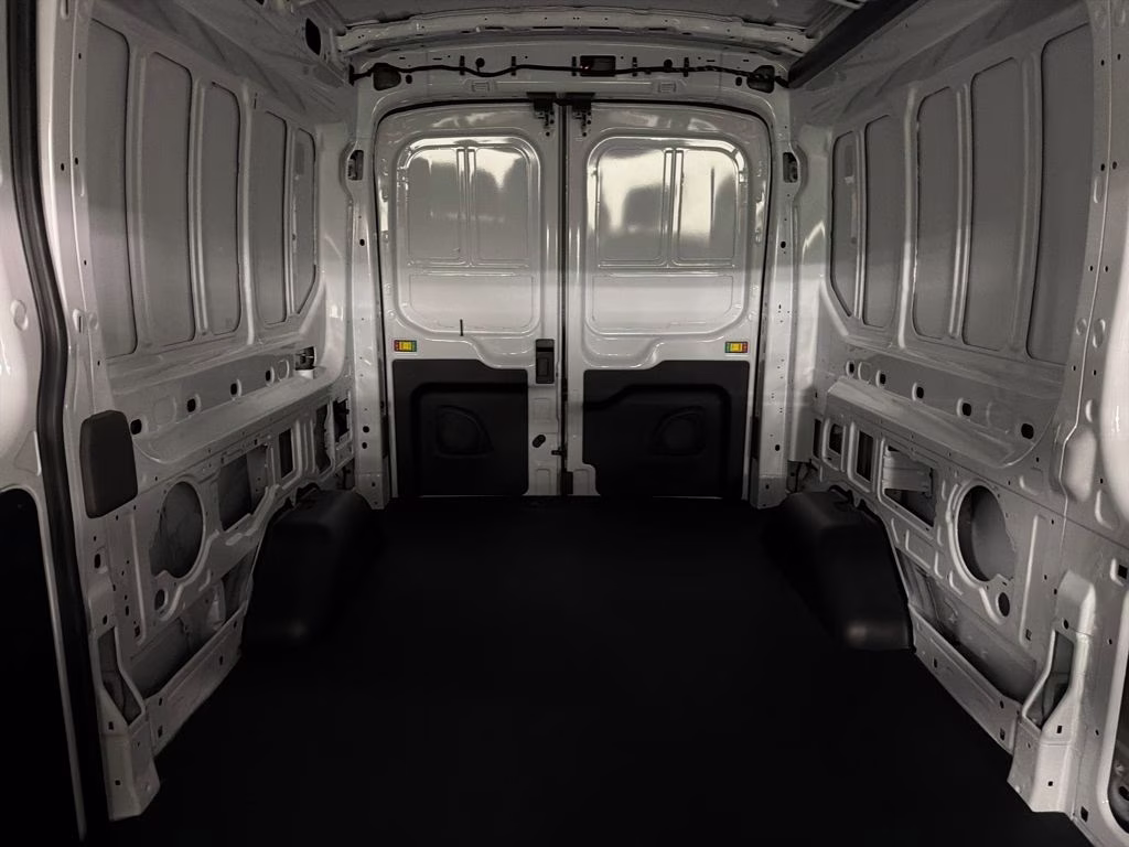 2026 OXFORD WHITE Ford Transit-250 XL RWD Van
