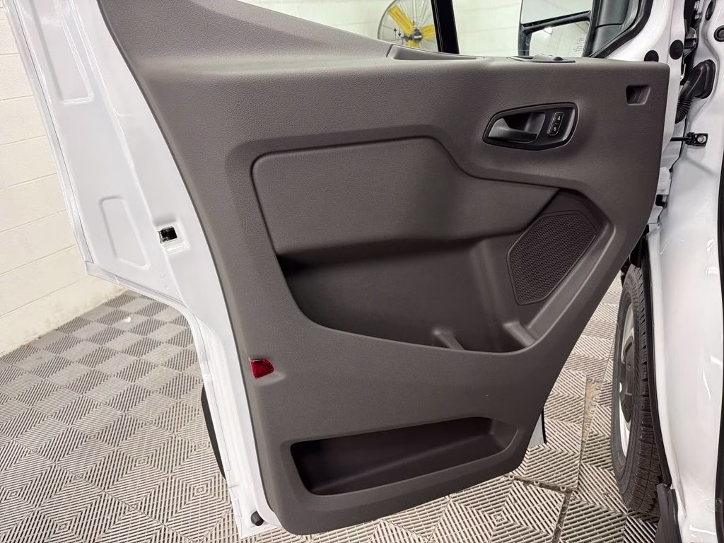 2026 OXFORD WHITE Ford Transit-250 XL RWD Van