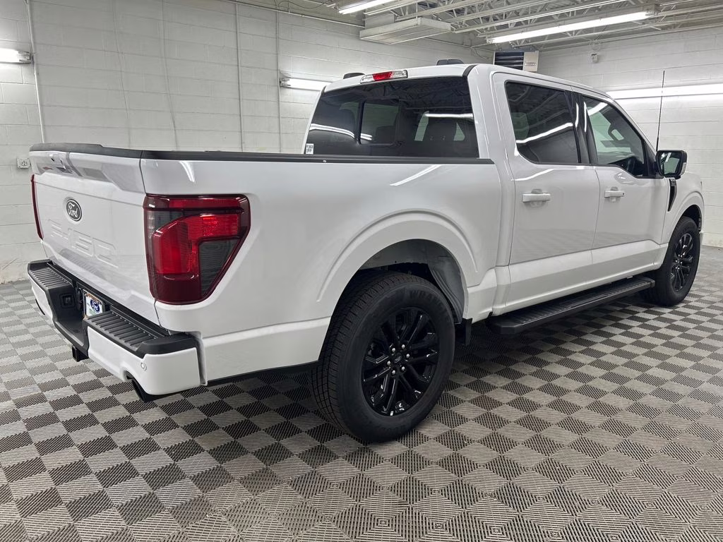 2025 OXFORD WHITE Ford F-150 XLT RWD Truck