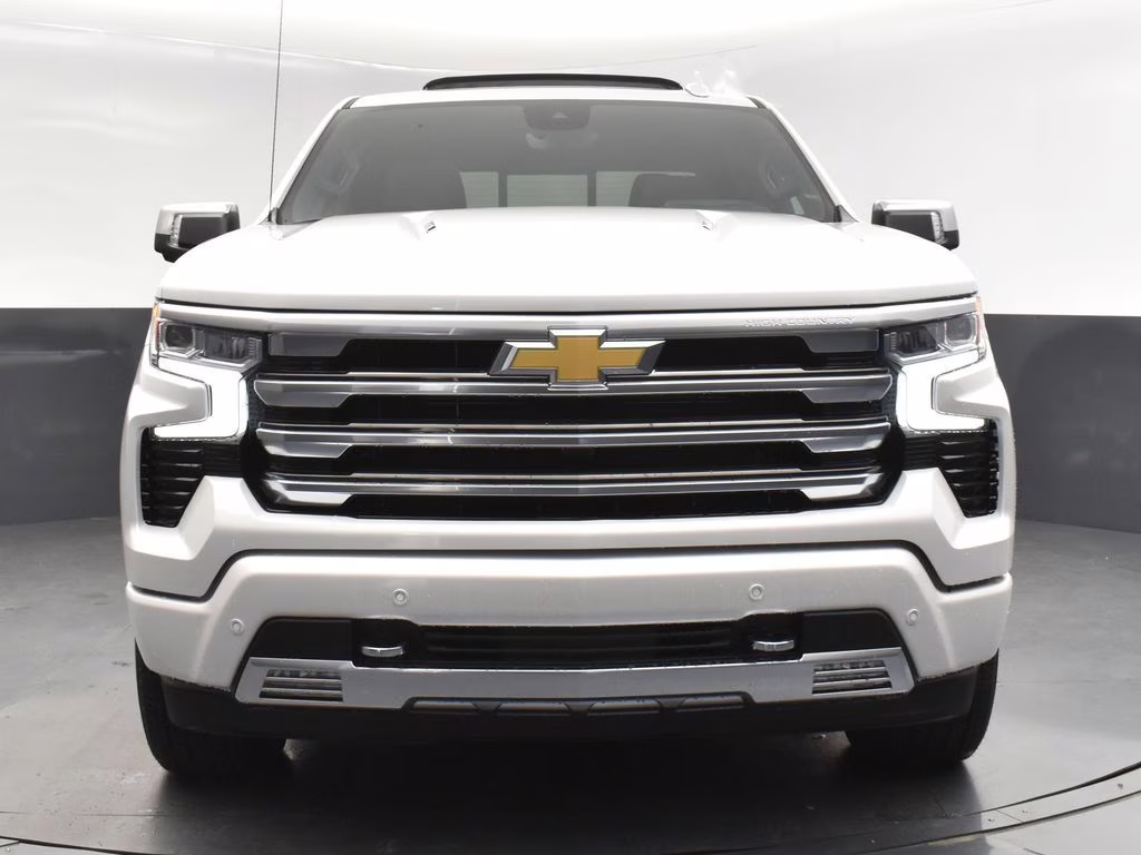 2025 Pearl Chevrolet Silverado 1500 High Country 4X4 Truck
