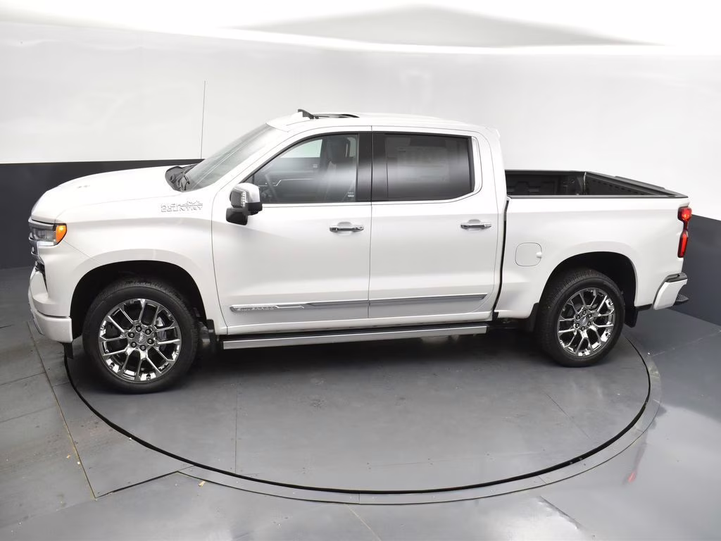 2025 Pearl Chevrolet Silverado 1500 High Country 4X4 Truck