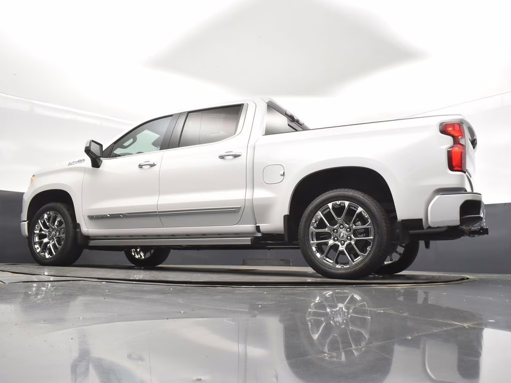 2025 Pearl Chevrolet Silverado 1500 High Country 4X4 Truck