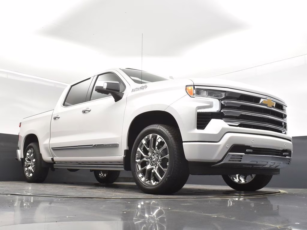 2025 Pearl Chevrolet Silverado 1500 High Country 4X4 Truck