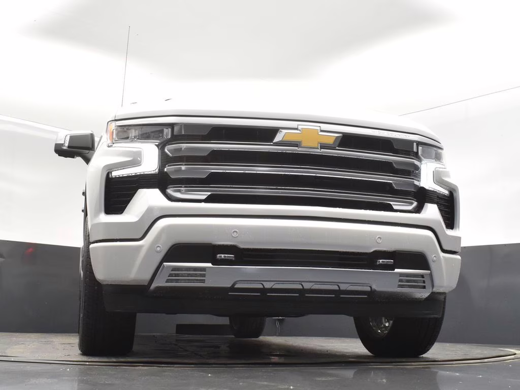 2025 Pearl Chevrolet Silverado 1500 High Country 4X4 Truck