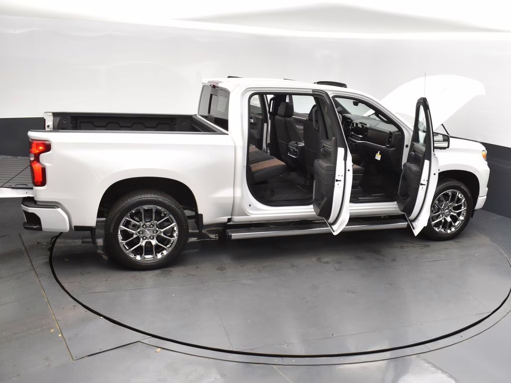 2025 Pearl Chevrolet Silverado 1500 High Country 4X4 Truck