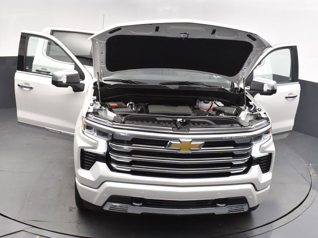 2025 Pearl Chevrolet Silverado 1500 High Country 4X4 Truck