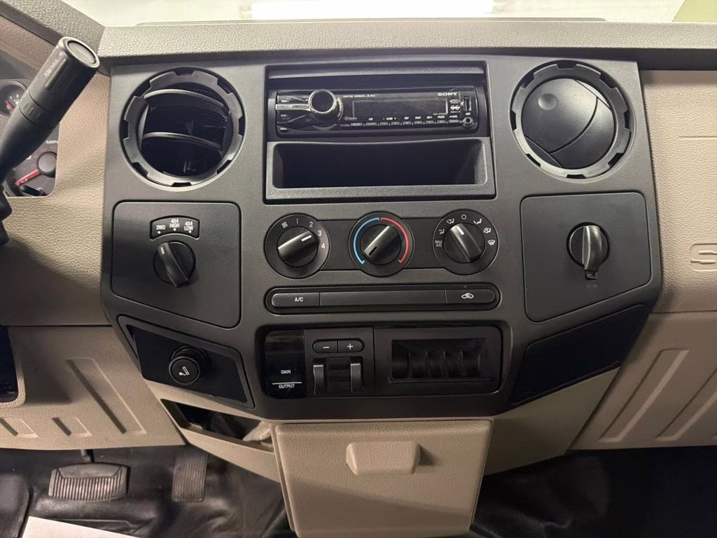 2008 Oxford White Clearcoat Ford Super Duty F-350 SRW XL 4X4 Truck