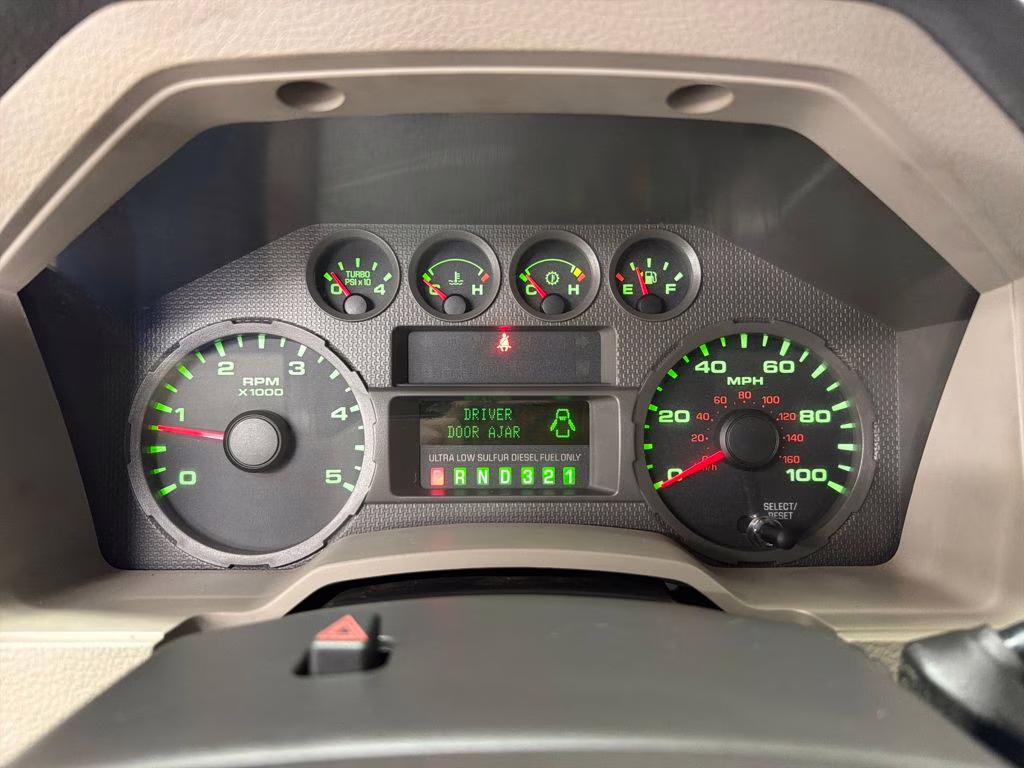 2008 Oxford White Clearcoat Ford Super Duty F-350 SRW XL 4X4 Truck