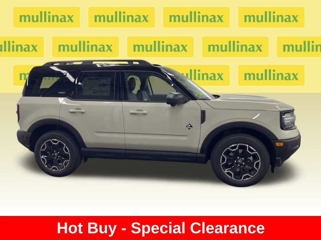 2025 Beige Ford Bronco Sport Outer Banks 4X4 SUV