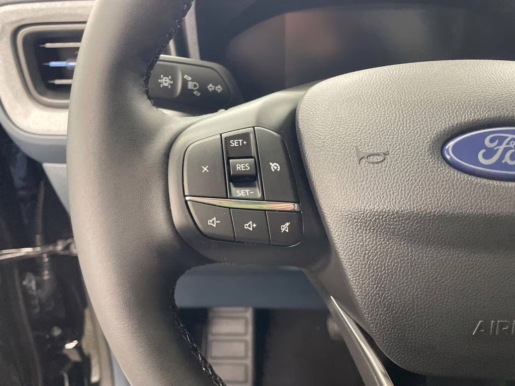 2025 SHADOW BLACK Ford Maverick XLT FWD Truck