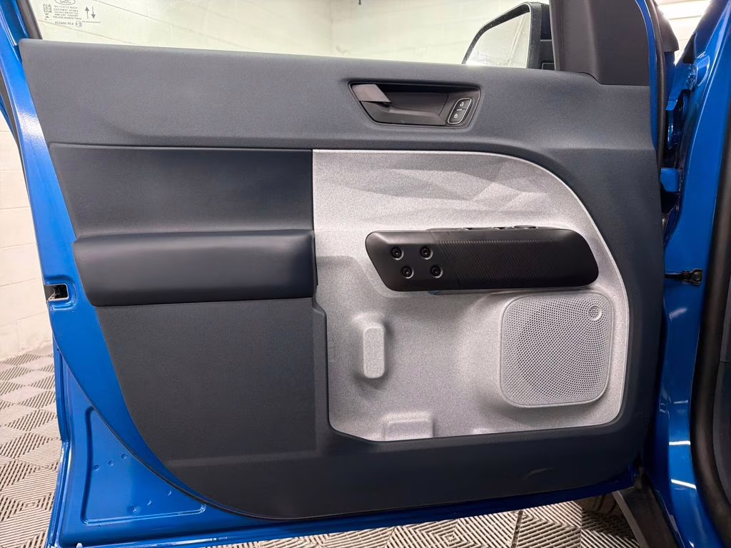 2025 VELOCITY BLUE Ford Maverick XLT FWD Truck