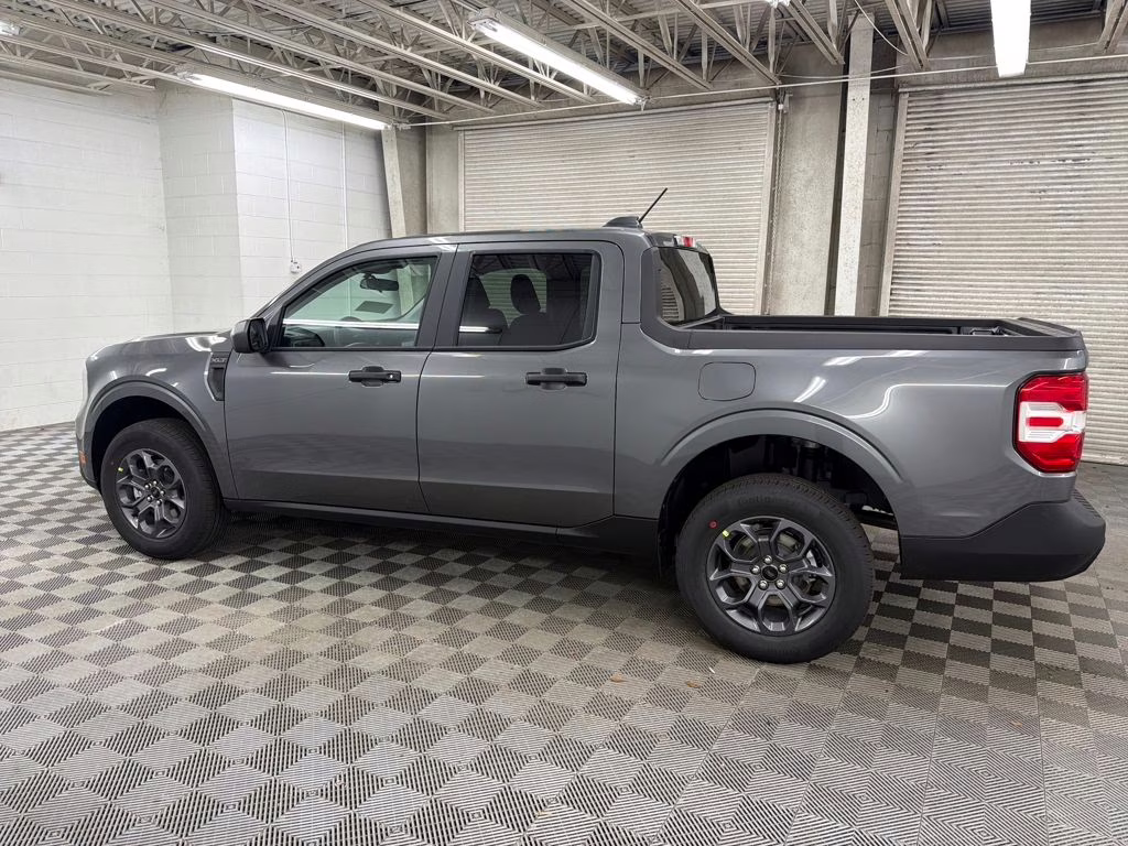 2026 CARBONIZED GRAY Ford Maverick XLT FWD Truck
