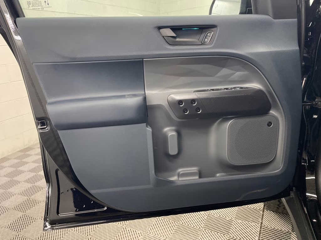 2025 SHADOW BLACK Ford Maverick Tremor AWD Truck