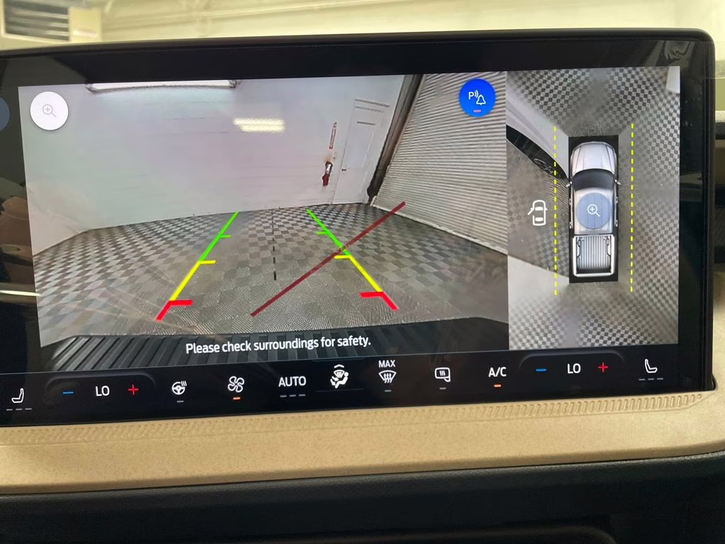 2025 OXFORD WHITE Ford Maverick Lariat AWD Truck