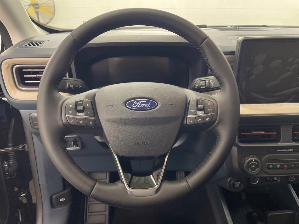 2025 SHADOW BLACK Ford Maverick Lariat AWD Truck