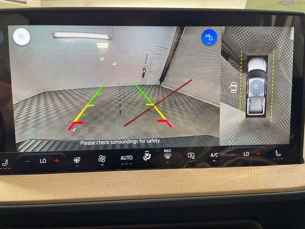 2025 SHADOW BLACK Ford Maverick Lariat AWD Truck