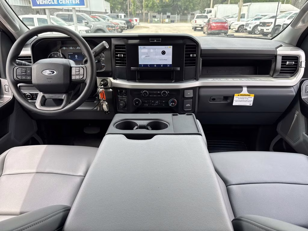 2025 Oxford White Ford Super Duty F-350 DRW XL 4X4 Chassis