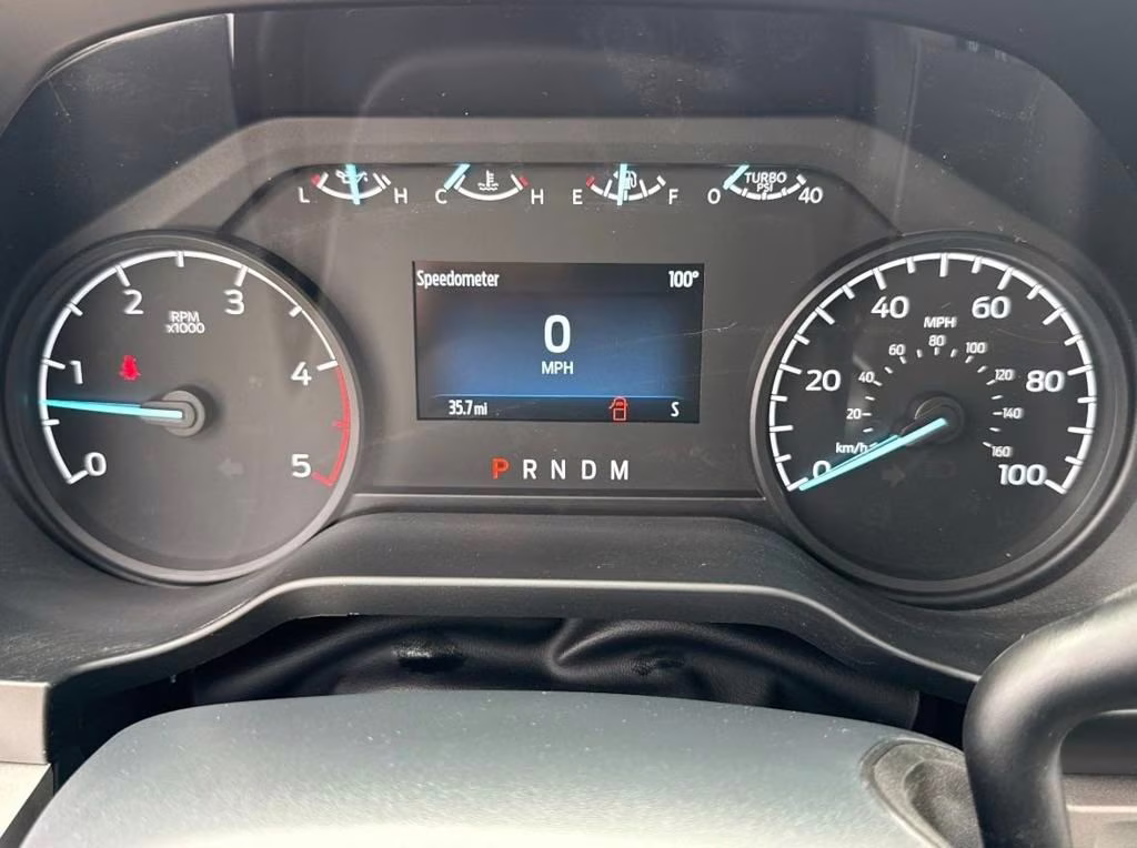 2025 Oxford White Ford Super Duty F-550 DRW XL 4X4 Chassis