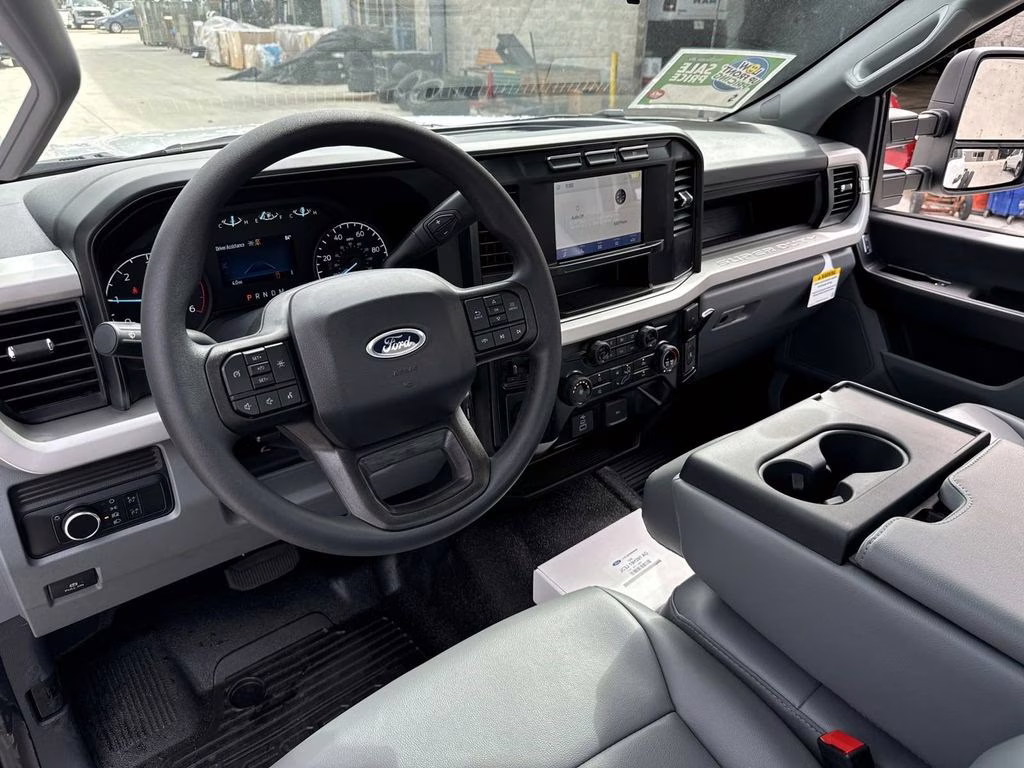 2024 Oxford White Ford Super Duty F-600 XL RWD Chassis