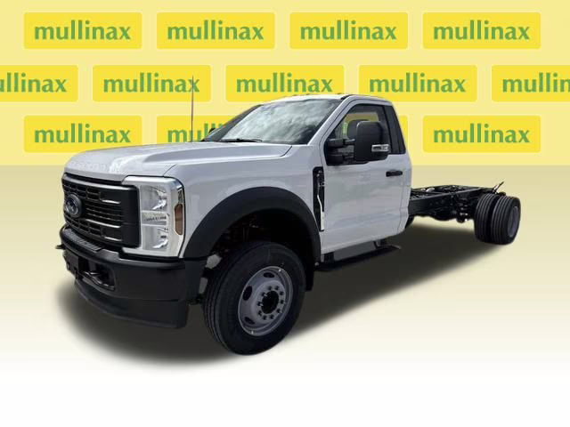 2024 Oxford White Ford Super Duty F-600 XL RWD Chassis