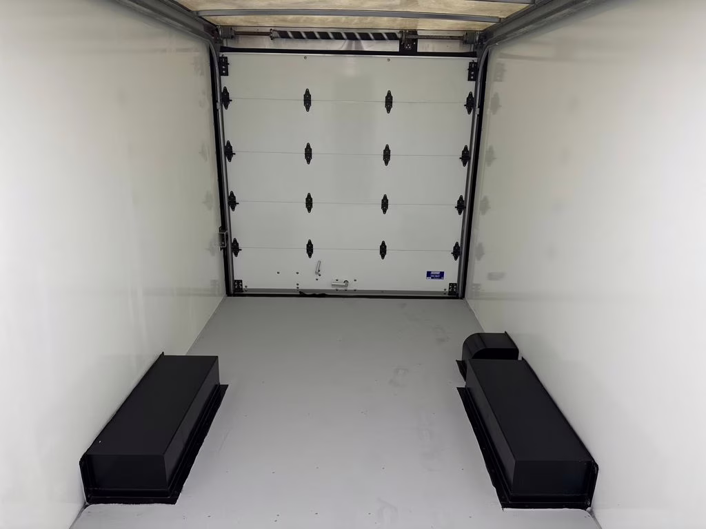 2026 Oxford White Ford E-350SD Base RWD Truck