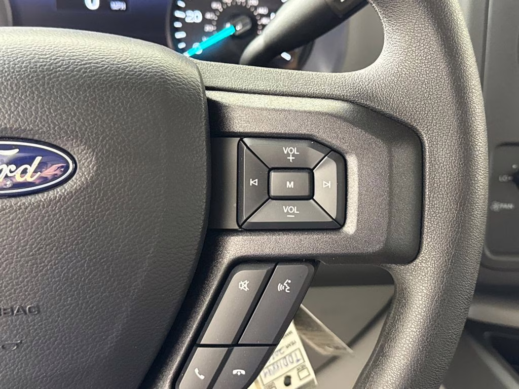 2026 Oxford White Ford E-350SD Base RWD Truck