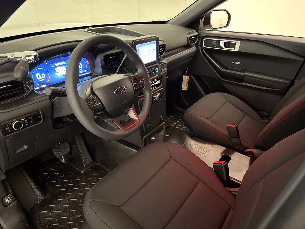 2025 Oxford White Ford Utility Police Interceptor Base AWD SUV