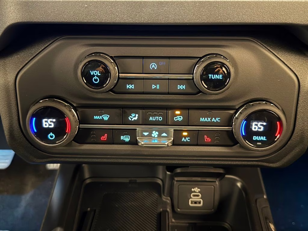 2026 Shadow Black Ford Bronco Big Bend 4X4 SUV