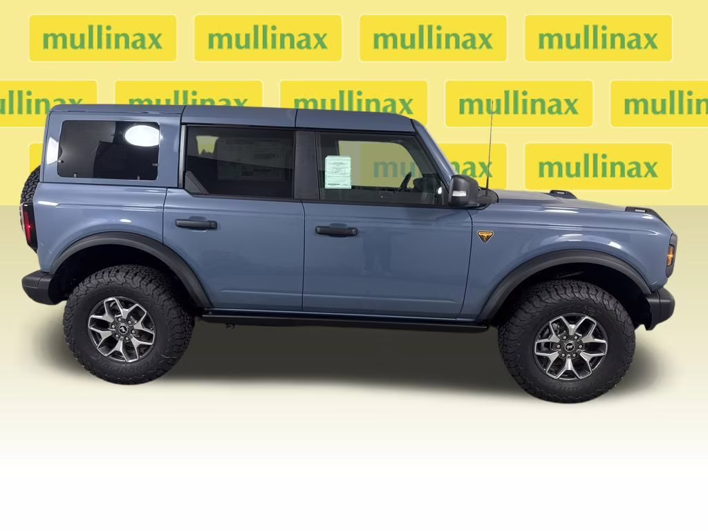 2025 Azure Gray Metallic Tri-Coat Ford Bronco Badlands 4X4 SUV