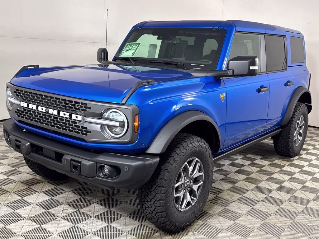 2025 Blue Metallic Ford Bronco Badlands 4X4 SUV