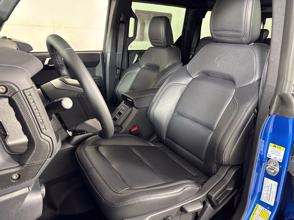 2025 Blue Metallic Ford Bronco Badlands 4X4 SUV