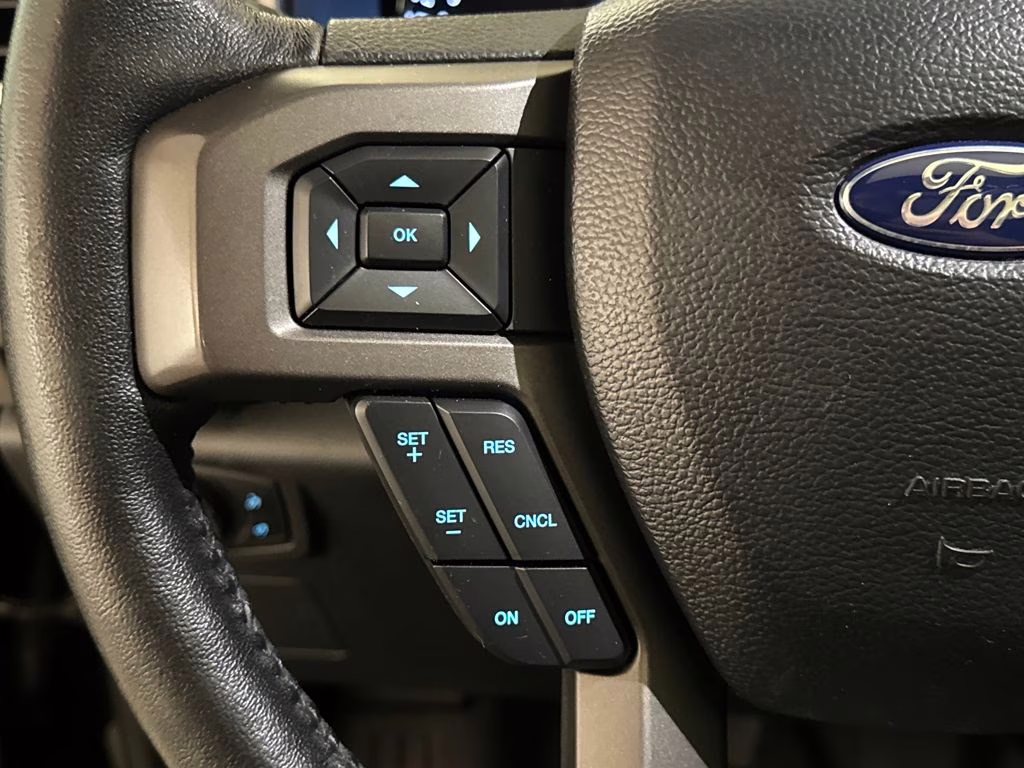 2020 Agate Black Ford Expedition XLT RWD SUV