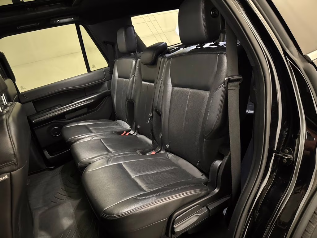 2020 Agate Black Ford Expedition XLT RWD SUV