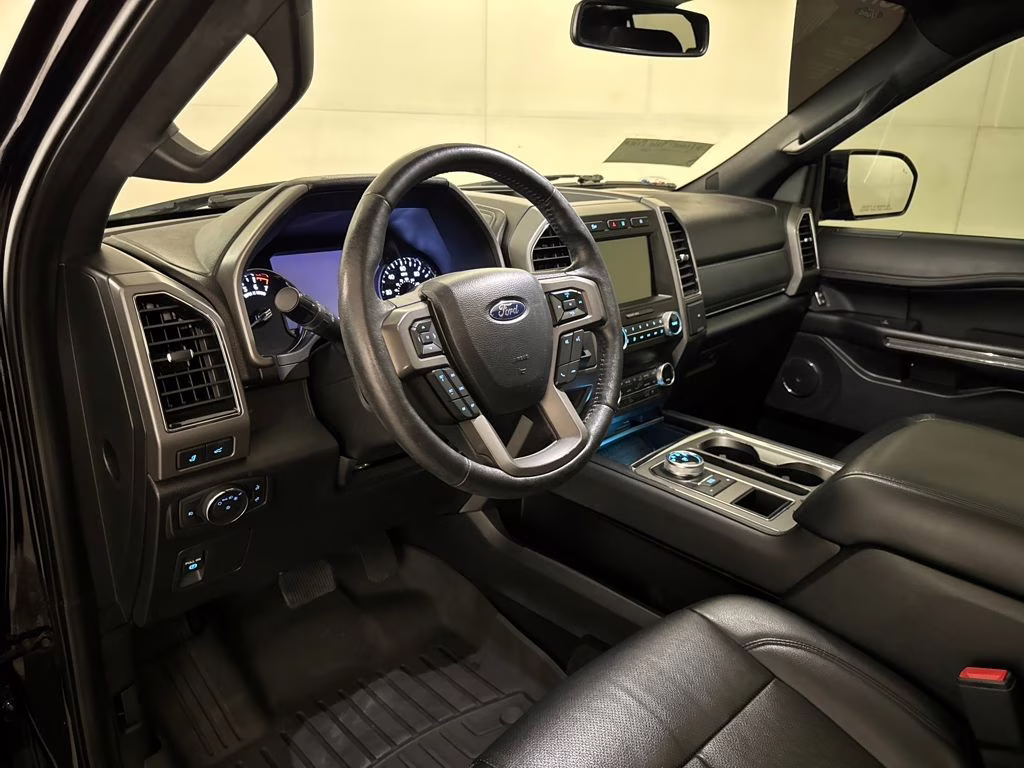 2020 Agate Black Ford Expedition XLT RWD SUV