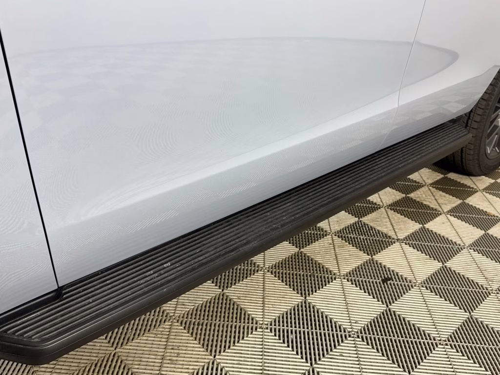 2026 Glacier Gray Metallic Tri-Coat Ford Expedition Platinum 4X4 SUV