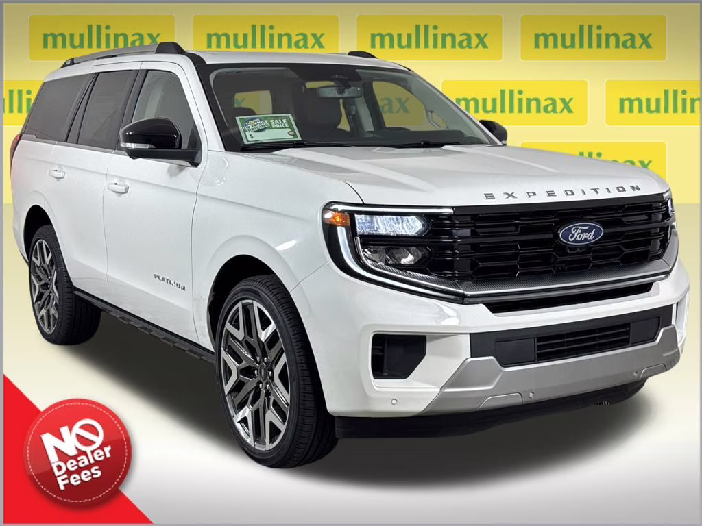 2026 Star White Metallic Tri-Coat Ford Expedition Platinum 4X4 SUV