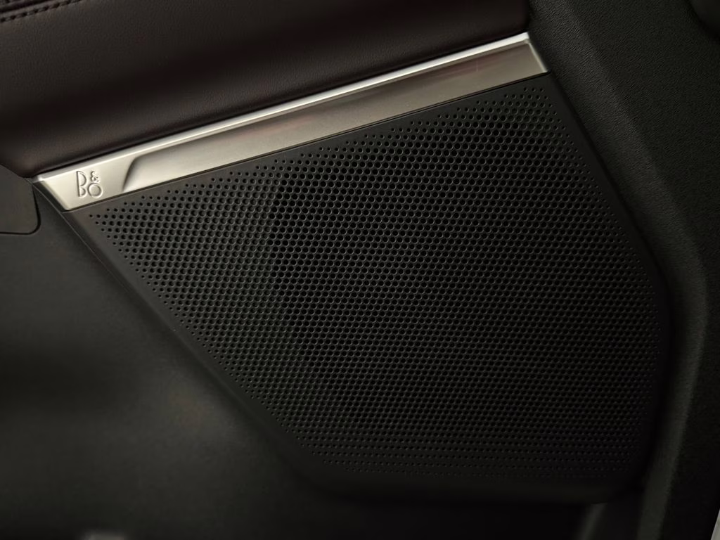 2026 Star White Metallic Tri-Coat Ford Expedition Platinum 4X4 SUV