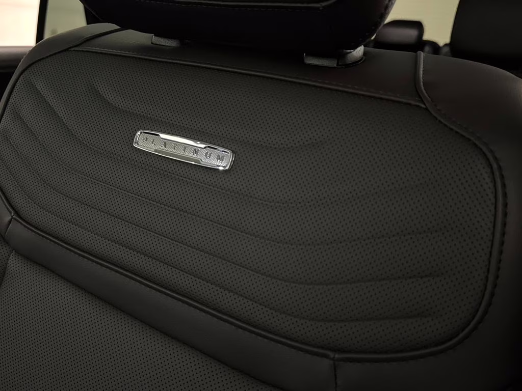 2026 Star White Metallic Tri-Coat Ford Expedition Platinum 4X4 SUV