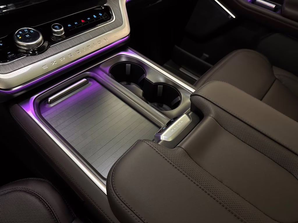 2026 Star White Metallic Tri-Coat Ford Expedition Platinum 4X4 SUV