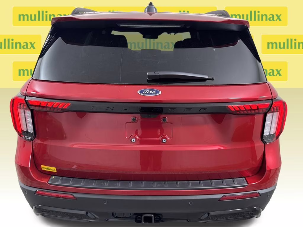 2026 Rapid Red Metallic Tinted Clearcoat Ford Explorer ST-Line RWD SUV